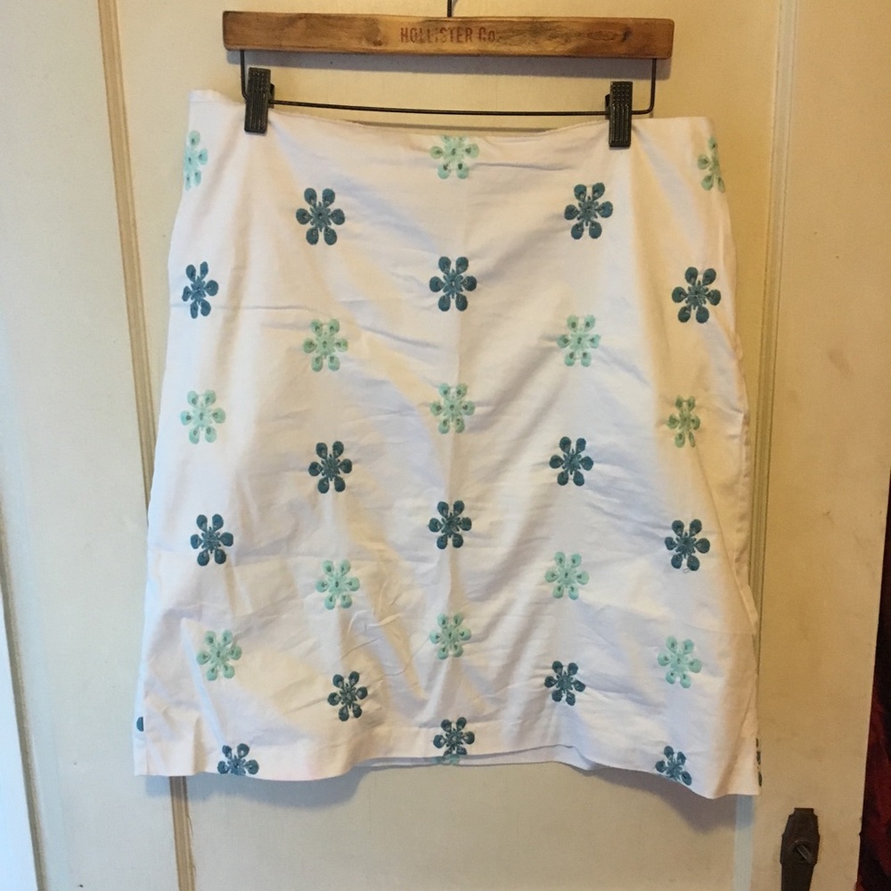 Knee length skirt